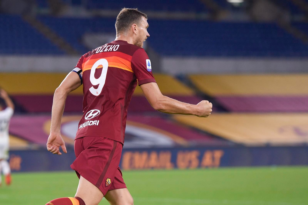 Serie A - Manita al Benevento: la Roma ritrova Dzeko e ingrana la seconda (5-2)