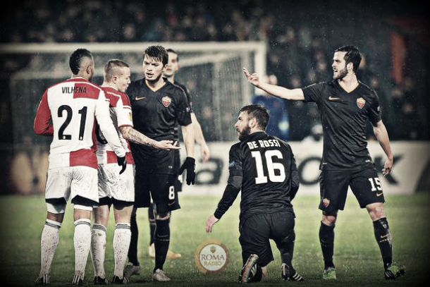 Feyenoord-Roma: tra gli incivili la spunta la Roma, 1-2