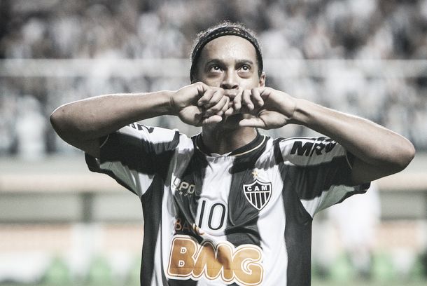 Atlético-MG e Ronaldinho Gaúcho chegam a acordo e meia tem seu contrato rescindido