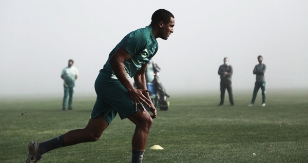Chapecoense anuncia rescisão de contrato com Rone; atacante deve atuar no CSA Chapecoense anuncia rescisão de contrato com Rone; atacante deve atuar no CSA