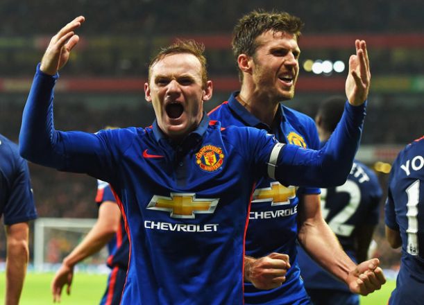 Wayne Rooney thinks Manchester United can win the league