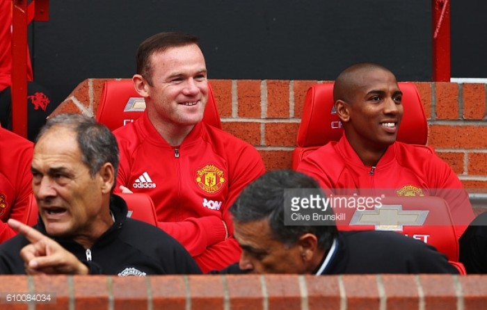 Manchester United's José Mourinho says he turned down a 'big China offer'