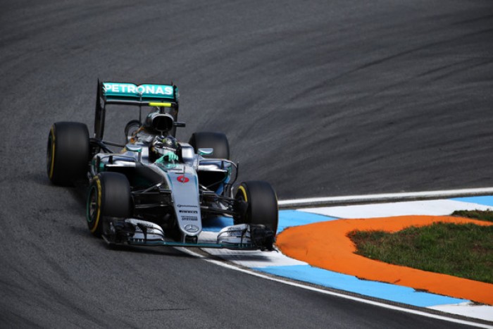 Rosberg consigue la pole en Hockenheim y Hamilton sale segundo