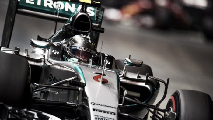 Mercedes llegará a Singapur tratando de evitar los problemas de 2015