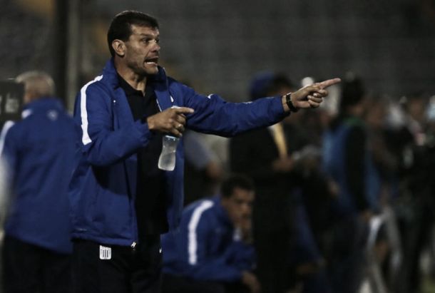 Gustavo Roverano: "Hay un compromiso bárbaro de mis jugadores" Gustavo Roverano: "Hay un compromiso bárbaro de mis jugadores"
