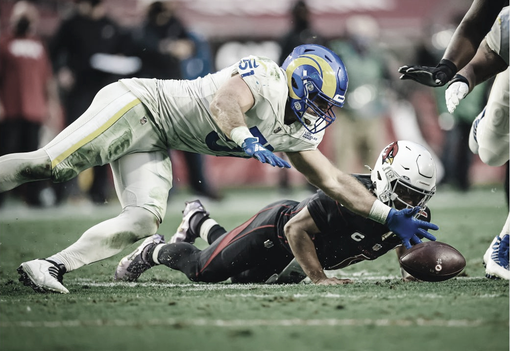 NFC Oeste: confronto direto entre Cardinals e Rams decide
vaga nos playoffs NFC Oeste: confronto direto entre Cardinals e Rams decide
vaga nos playoffs