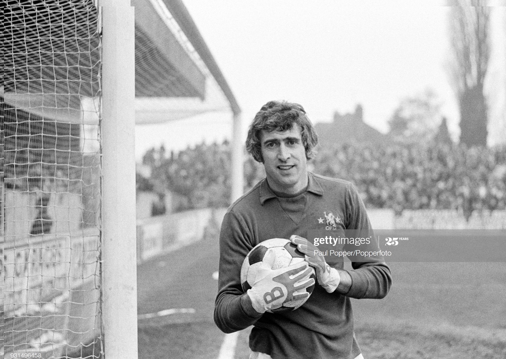 Cascade of love for 'The Cat': Tributes for Peter Bonetti 