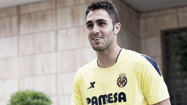 Villarreal oficializa compra de passe do zagueiro Victor Ruiz junto ao Valencia
