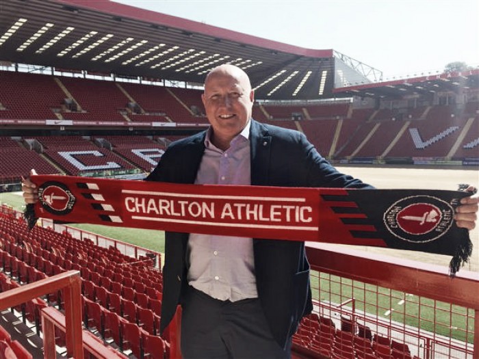 El Charlton Athletic anuncia el despido de Russell Slade