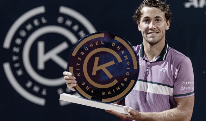 Ruud logra su tercer título consecutivo en Kitzbühel Ruud logra su tercer título consecutivo en Kitzbühel