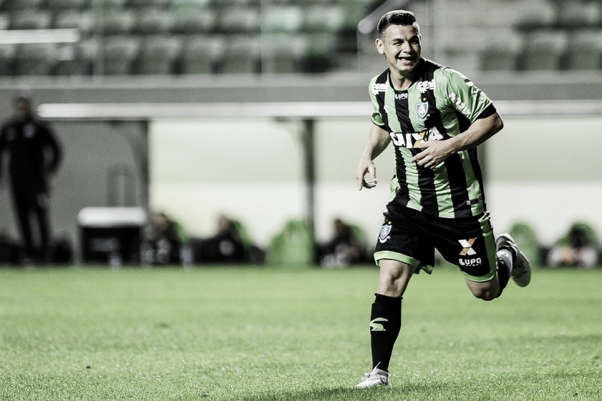 Após três meses, Ruy está perto de deixar Coritiba e retornar ao América-MG Após três meses, Ruy está perto de deixar Coritiba e retornar ao América-MG