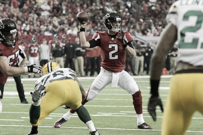 Mohamed Sanu catches last minute touchdown as Atlanta Falcons beat Green Bay Packers in offensive shootout