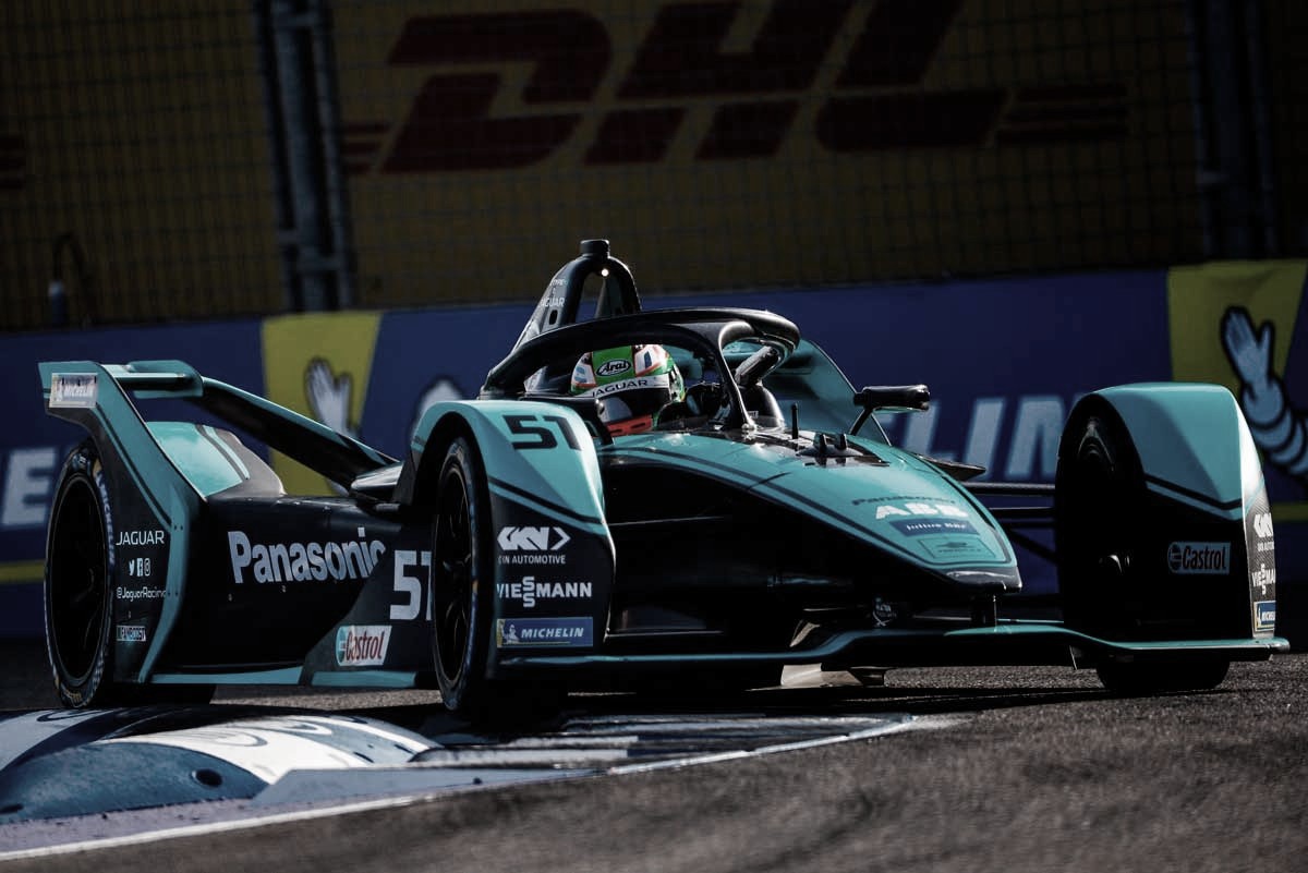 Fórmula E: Sacha
Fenestraz ficou animado com teste pela Jaguar Fórmula E: Sacha
Fenestraz ficou animado com teste pela Jaguar