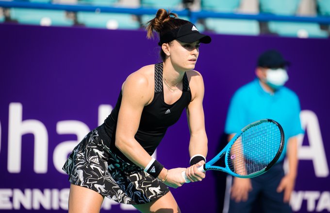 WTA Abu Dhabi Day 1 wrapup: Sakkari, Putintseva, Jabeur advance; Kontaveit, Vekic upset