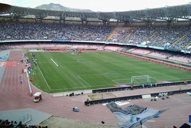 Napoli: crollano gli abbonamenti al San Paolo