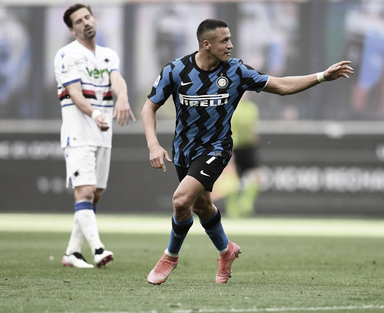 Alexis Sánchez marca dois em goleada da Internazionale sobre Sampdoria
