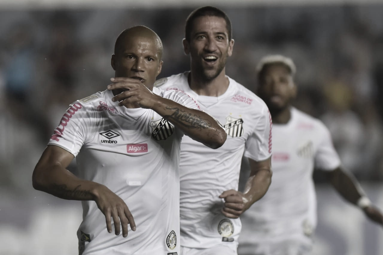 Santos vence Bahia, mantém vantagem no G-4 e se recupera no Brasileirão Santos vence Bahia, mantém vantagem no G-4 e se recupera no Brasileirão