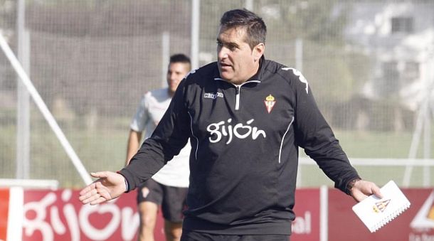 Sandoval, destituido como técnico del Sporting