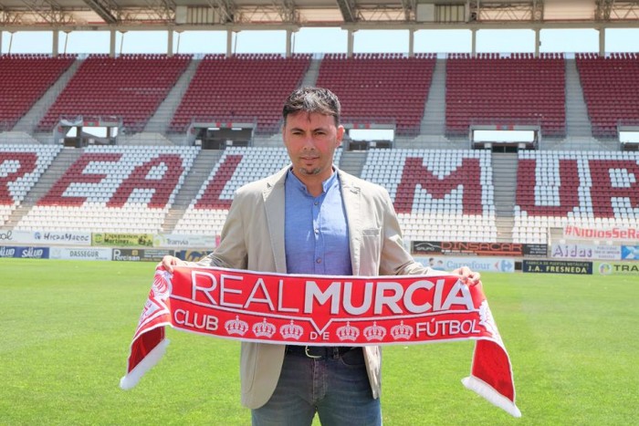 Entrevista. Manolo Sanlúcar: "No creo que los jugadores forzaran mi destitución" Entrevista. Manolo Sanlúcar: "No creo que los jugadores forzaran mi destitución"