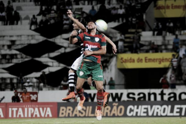 Léo Gamalho marca no fim e Santa Cruz derrota Portuguesa no Arruda