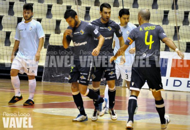 Palma Futsal rompe con sus precedentes en Santiago