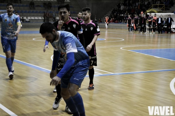 Peñíscola RehabMedic vence a Santiago Futsal en un duelo de alta tensión