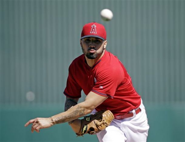 Los Angeles Angels Defeat Milwaukee Brewers 3-2 In Opening Cactus League Game