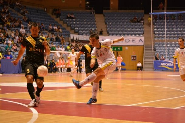 Santiago Futsal gana su primer partido de Liga ante el Marfil Santa Coloma