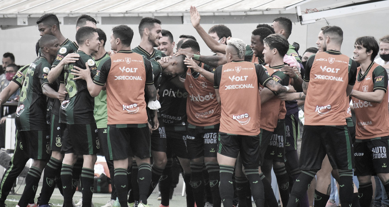 Com novo treinador, América-MG vence Santos na Vila e se afasta do rebaixamento