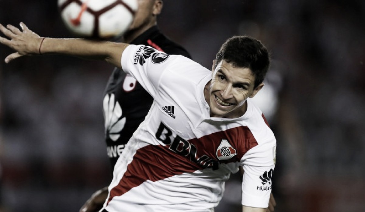 Vienen por Nacho Fernández Vienen por Nacho Fernández