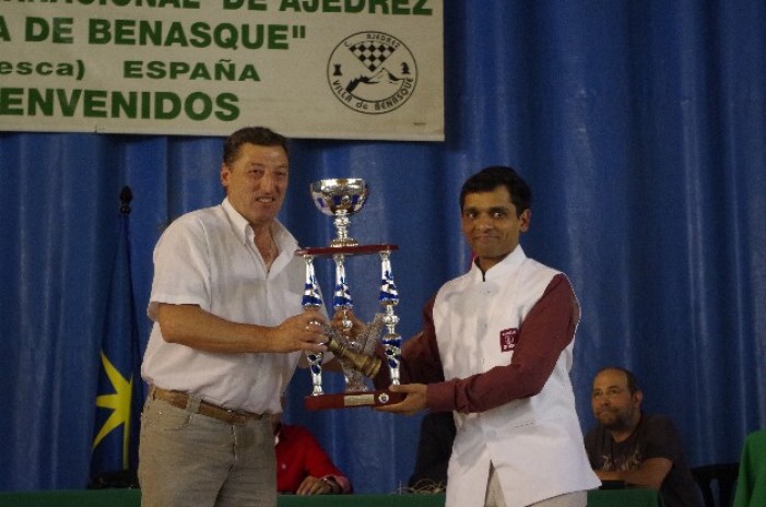 Sasikiran gana el Open "Villa de Benasque"