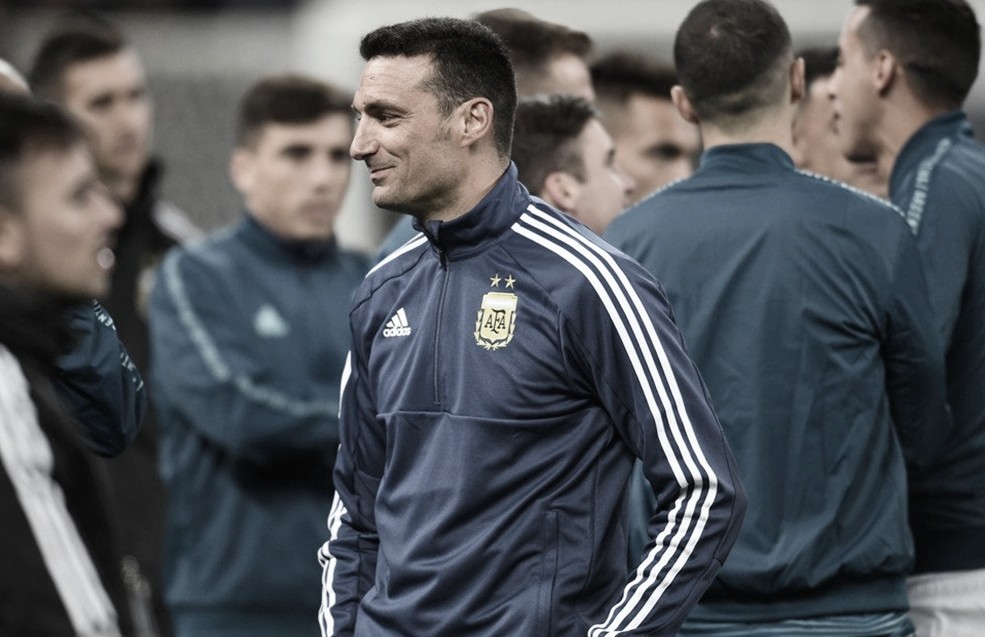 El “borrador” de
Scaloni con la mente en el inicio de las eliminatorias El “borrador” de
Scaloni con la mente en el inicio de las eliminatorias