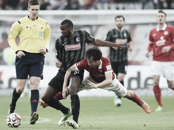Mainz 05 2-2 SC Freiburg: Spoils shared as Bell bundles home late on