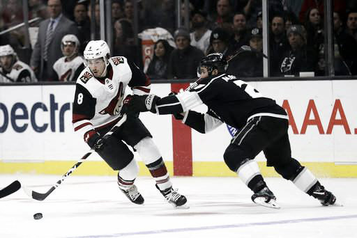 Arizona Coyotes: Nick Schmaltz tallies game-winner in fourth straight victory