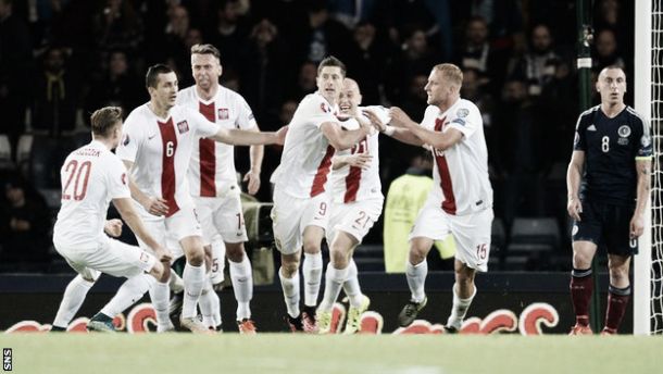 Scotland 2-2 Poland: Late Lewandowski strike denies Scots qualification