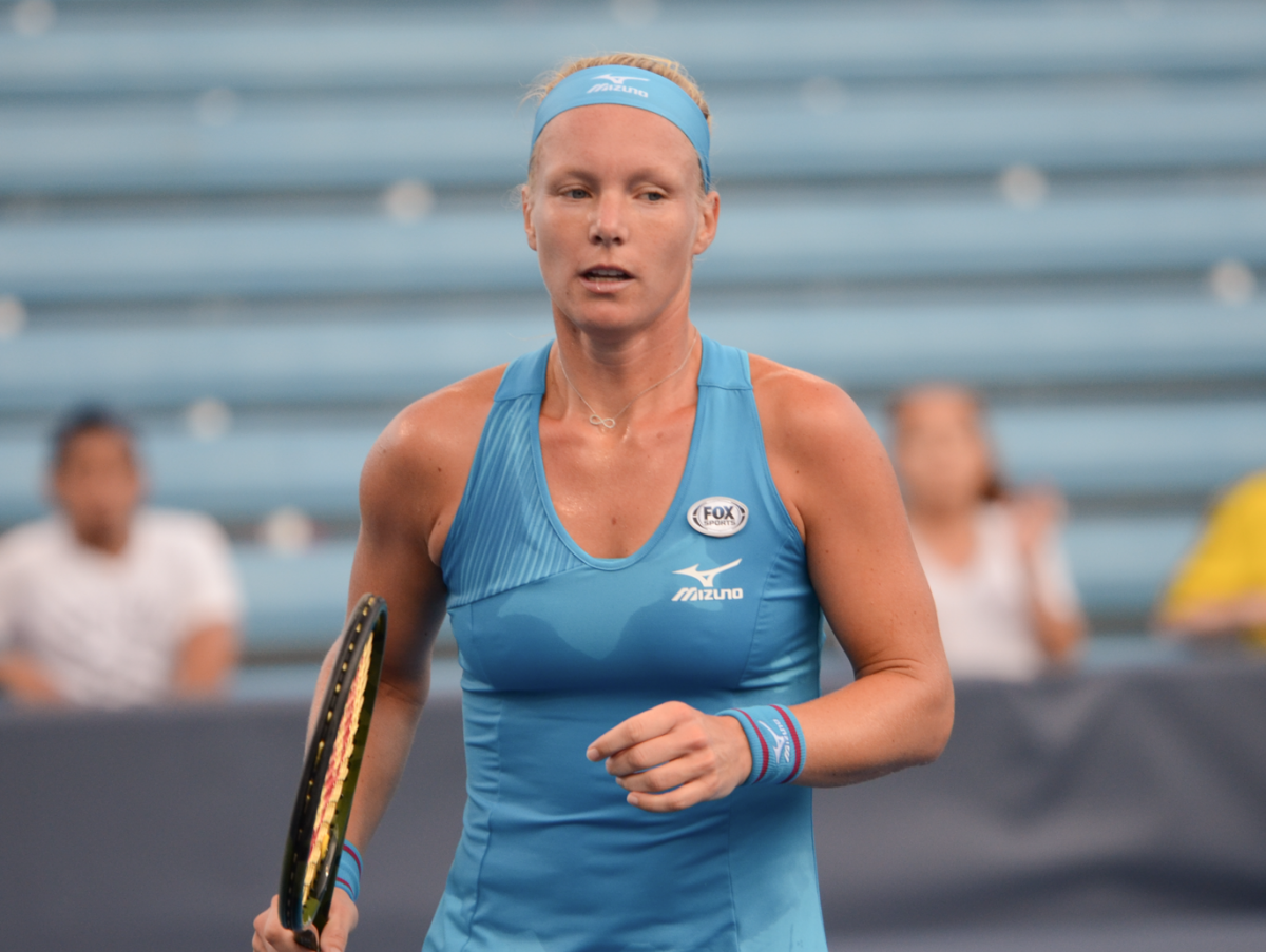 WTA Cincinnati: Kiki Bertens overcomes early deficit to dominate Elina Svitolina