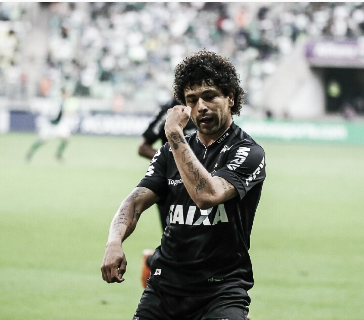 Luan é o atleta que mais atuou no Atlético-MG, mas só jogou partidas do início ao fim Luan é o atleta que mais atuou no Atlético-MG, mas só jogou partidas do início ao fim