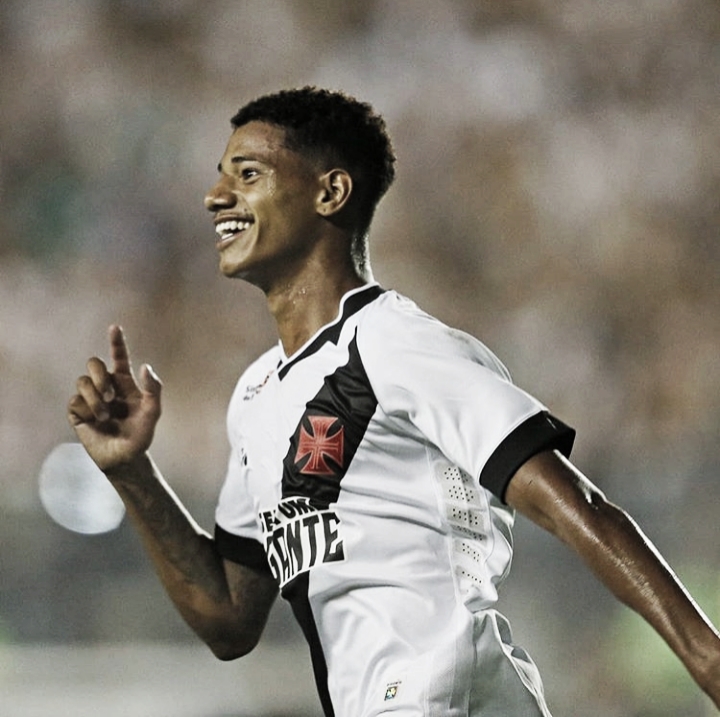 Vasco goleia o Volta Redonda e mantém aproveitamento de 100% na Taça Guanabara Vasco goleia o Volta Redonda e mantém aproveitamento de 100% na Taça Guanabara