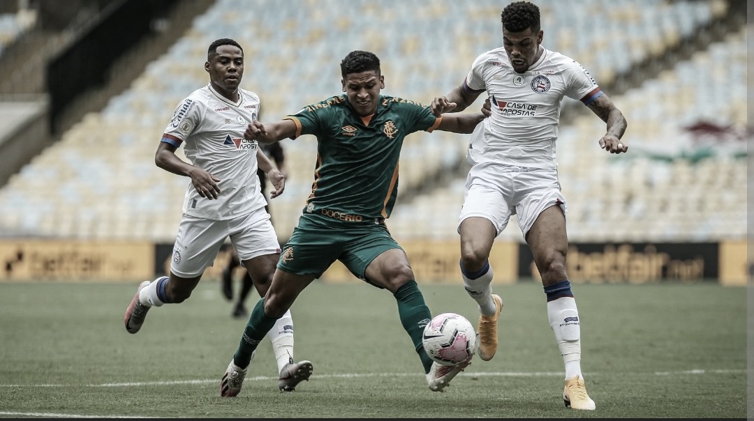 Mano Menezes se mostra irritado com arbitragem após derrota do Bahia para o Fluminense Mano Menezes se mostra irritado com arbitragem após derrota do Bahia para o Fluminense
