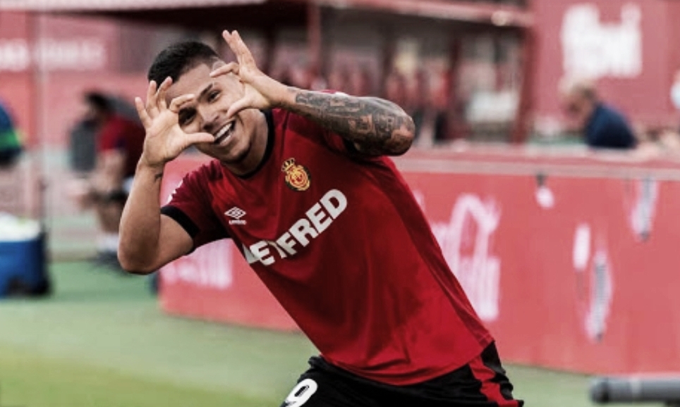 Juan Camilo Hernández alimenta la esperanza del Mallorca Juan Camilo Hernández alimenta la esperanza del Mallorca