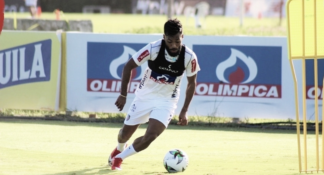 Junior trabaja fuerte para volver a competencia Junior trabaja fuerte para volver a competencia