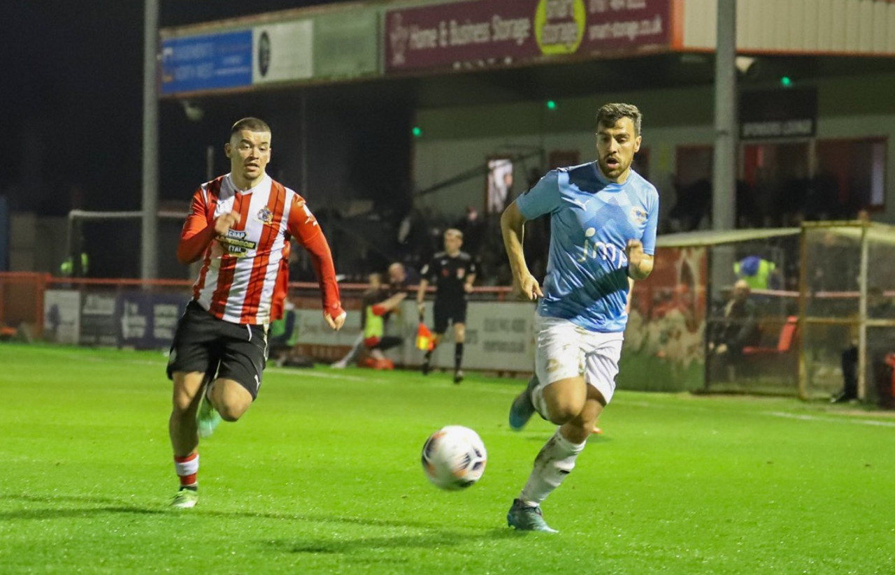 Altrincham 2-1 York City: Robins come from behind to steal points