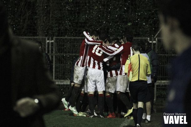 El Bilbao Athletic logra salir de Leioa con los tres puntos