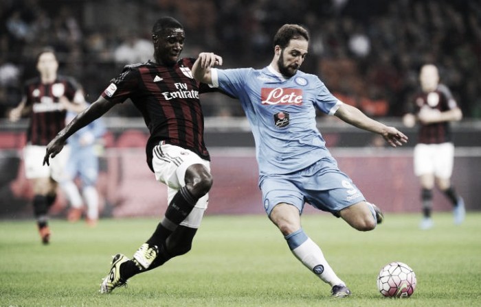 Risultato finale Napoli- Milan (1-1): Succede tutto nel 1° tempo: Insigne prima, Bonaventura poi