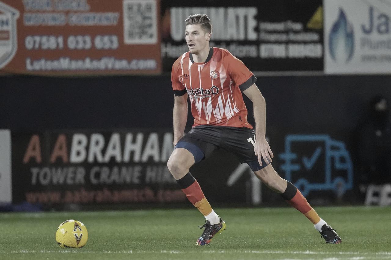 Gols e melhores momentos de Luton Town x West Bromwich pela Championship  (2-3)