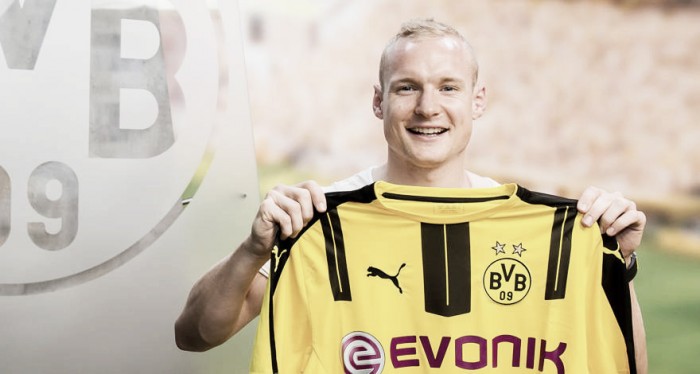 Sebastian Rode signs for Borussia Dortmund on a four-year deal