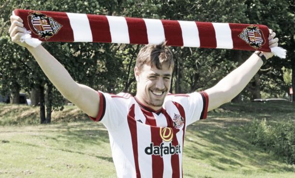 Sunderland announce Coates signing