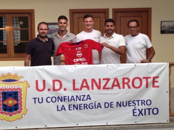 Raico Vega, Luis Arráez y Brad, primeras incorporaciones de la UD Lanzarote