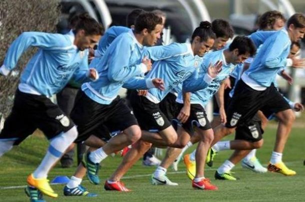La selección uruguaya emprende su gira asiática sin Jona Rodríguez, Fucile ni Gargano