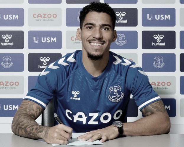 Everton anuncia contratação do volante Allan por três temporadas Everton anuncia contratação do volante Allan por três temporadas